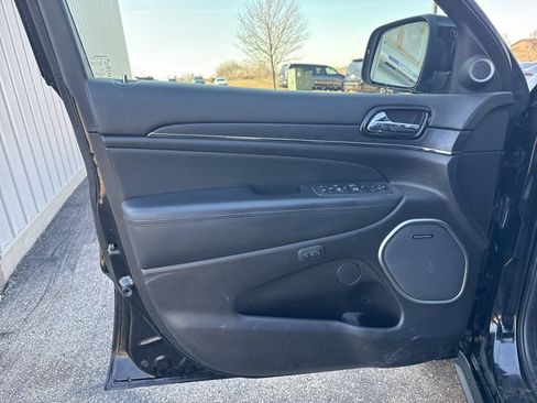 Used 2021 Jeep Grand Cherokee High Altitude AWD/4WD image 13