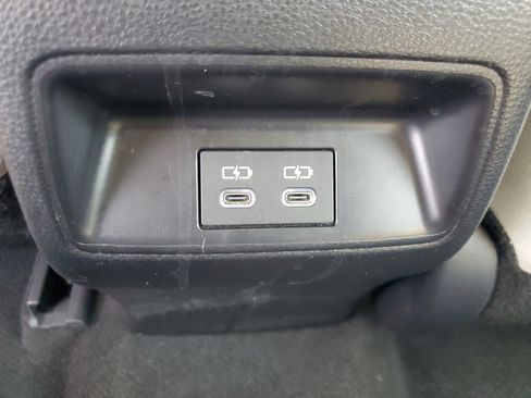Used 2025 Toyota Corolla LE FWD image 12