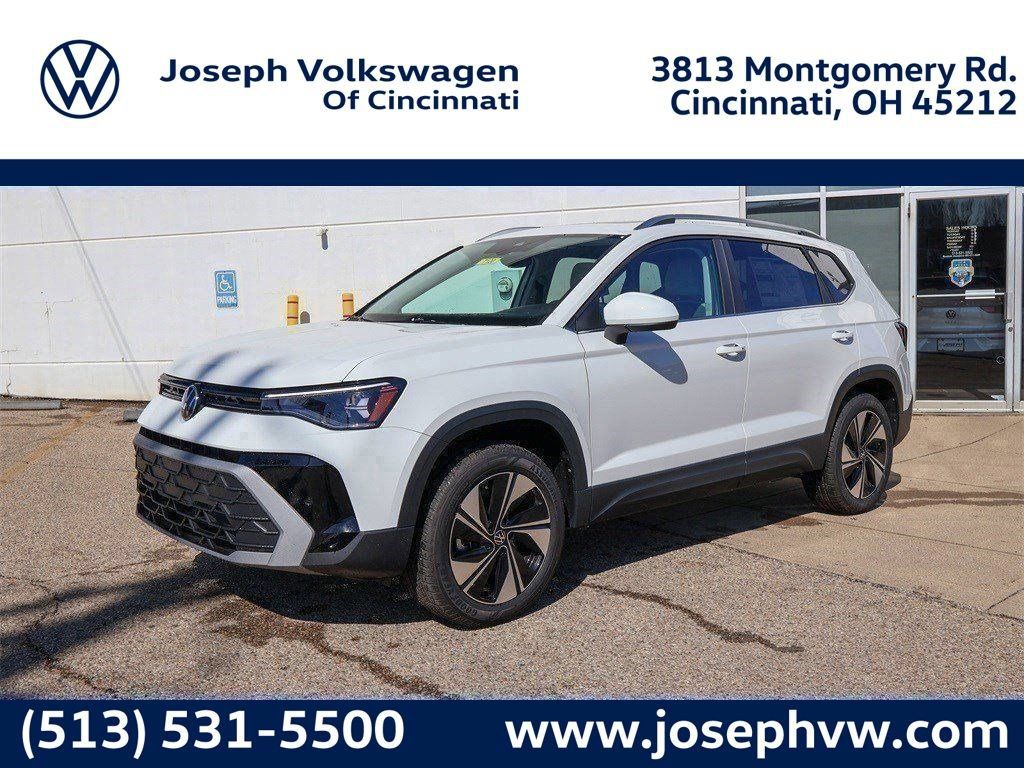 New 2026 Volkswagen Taos SE AWD/4WD image 1