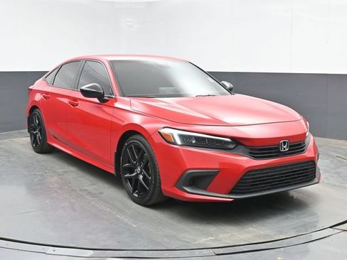 Used 2022 Honda Civic Sport image 2