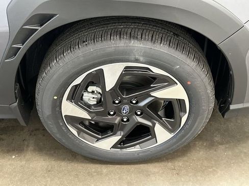 Used 2025 Subaru Crosstrek 2.5i Limited image 5