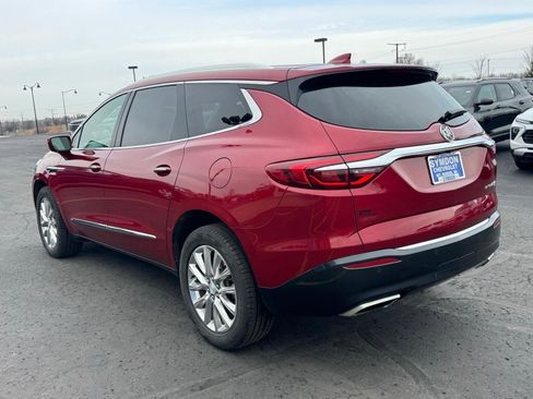 Used 2019 Buick Enclave Essence image 3