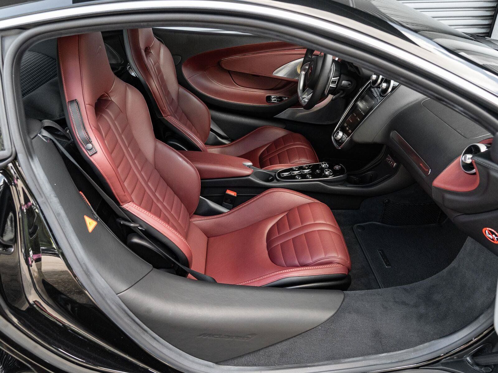 Used 2025 McLaren GTS RWD image 18