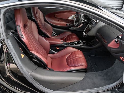 Used 2025 McLaren GTS RWD image 18