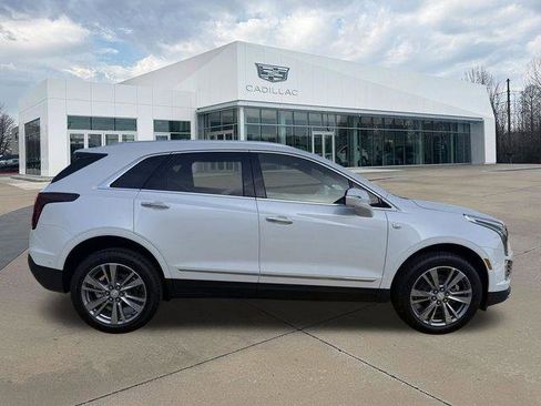 New 2026 Cadillac XT5 Premium Luxury w/ LPO, Floor Liner Package image 2