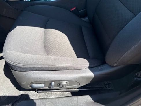 Used 2025 Chevrolet Malibu LT FWD image 21