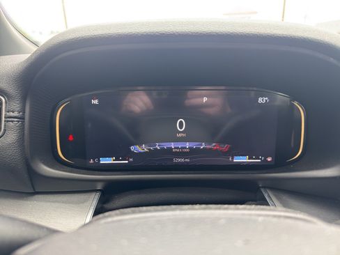 Used 2023 Jeep Wagoneer L Series II w/ Convenience Group I image 12