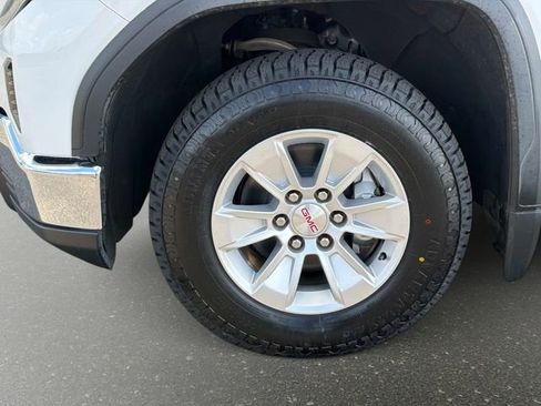 Used 2023 GMC Sierra 1500 SLE RWD image 10