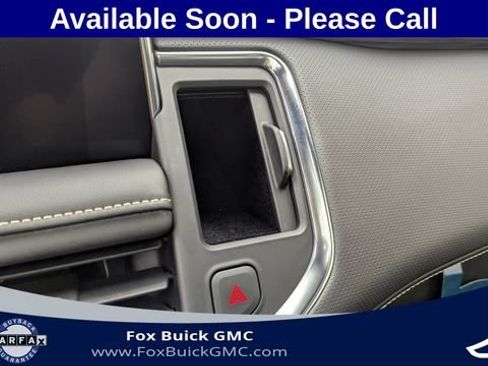 Certified 2023 GMC Yukon XL SLT w/ SLT Premium Package AWD/4WD image 22