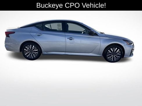 Used 2024 Nissan Altima 2.5 SV image 2
