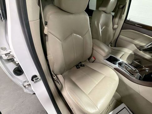 Used 2011 Cadillac SRX Luxury FWD image 27