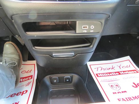 Used 2020 Chrysler Pacifica Touring w/ S Appearance Package image 20