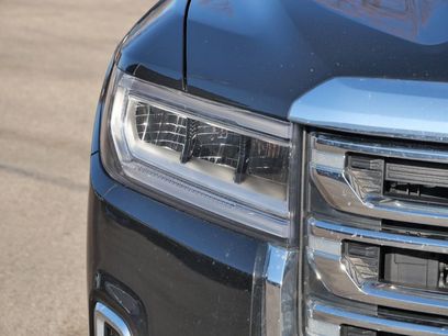 Used 2023 GMC Acadia SLT