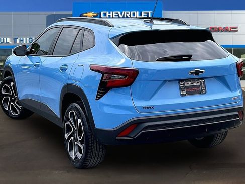 Used 2024 Chevrolet Trax RS w/ Driver Confidence Package FWD image 4