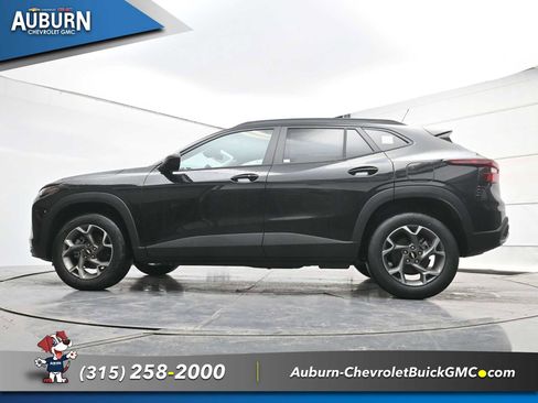 New 2026 Chevrolet Trax LT image 18