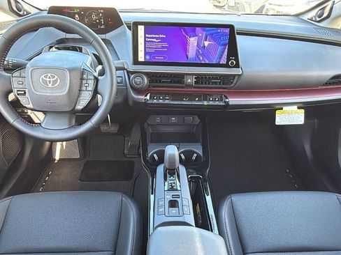 New 2026 Toyota Prius Plug-In Hybrid FWD image 17