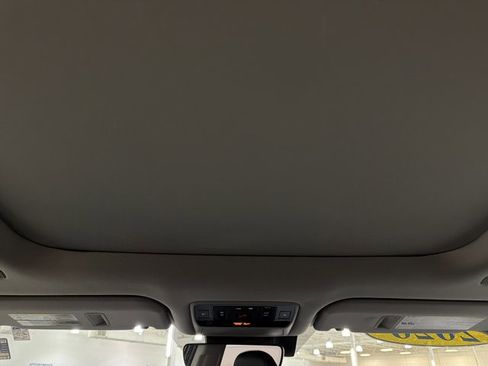 Used 2026 Toyota Grand Highlander Limited image 27