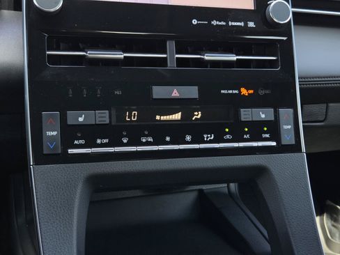 Used 2022 Toyota Avalon XSE FWD image 24
