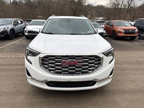 Used 2019 GMC Terrain Denali w/ Advanced Safety Package image 8