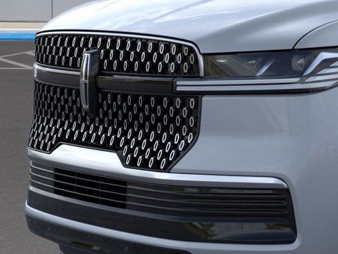 New 2025 Lincoln Navigator L Reserve image 17