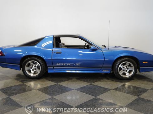 Used 1989 Chevrolet Camaro IROC-Z RWD image 15