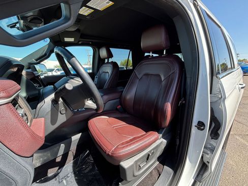Used 2023 Ford Expedition Limited RWD image 41