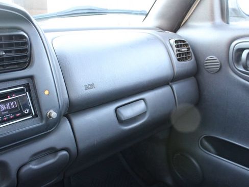 Used 2000 Dodge Dakota 4x4 Club Cab image 14