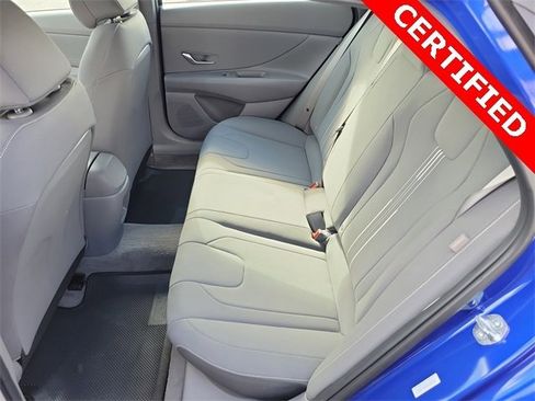 Certified 2025 Hyundai Elantra Sport image 19