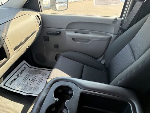 Used 2014 Chevrolet Silverado 2500 W/T image 22