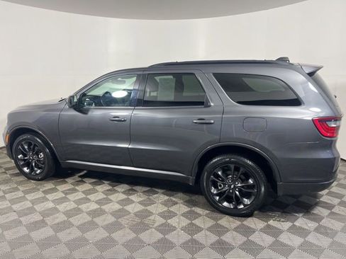 Certified 2025 Dodge Durango GT w/ Blacktop Package AWD/4WD image 5