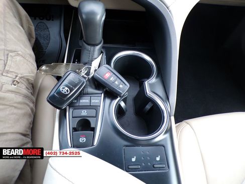 Used 2018 Toyota Camry XSE image 41