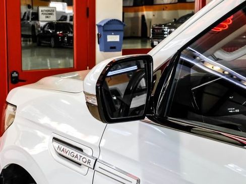 Used 2021 Lincoln Navigator L Reserve image 37