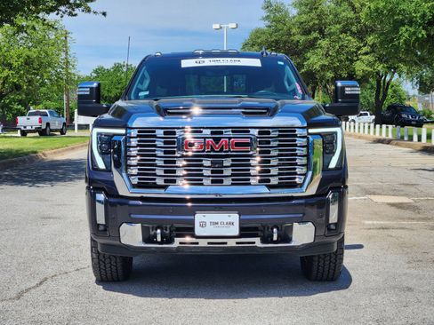 Used 2024 GMC Sierra 2500 Denali w/ Denali Reserve Package AWD/4WD image 32