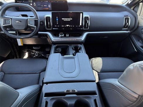 New 2025 Ford Expedition Platinum w/ Stealth Appearance Package image 32