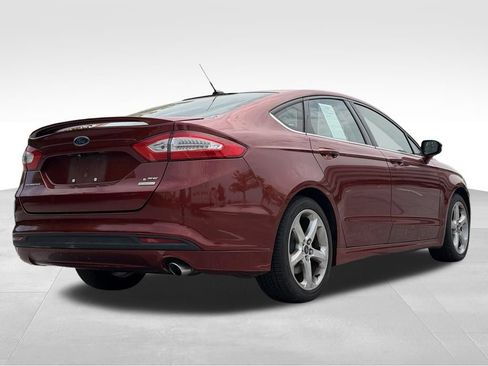 Used 2014 Ford Fusion SE FWD image 7