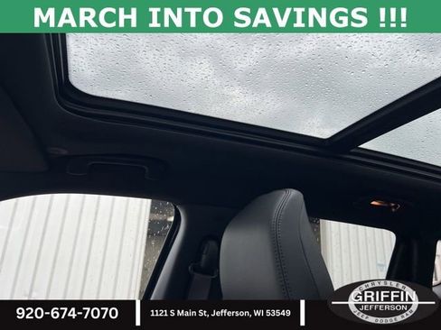 New 2025 Jeep Compass Latitude w/ Sun & Sound Group image 16