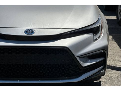 Used 2023 Toyota Corolla SE w/ Carpet Mat Package (TMS) FWD image 10