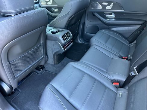 New 2026 Mercedes-Benz GLS 580 4MATIC image 12