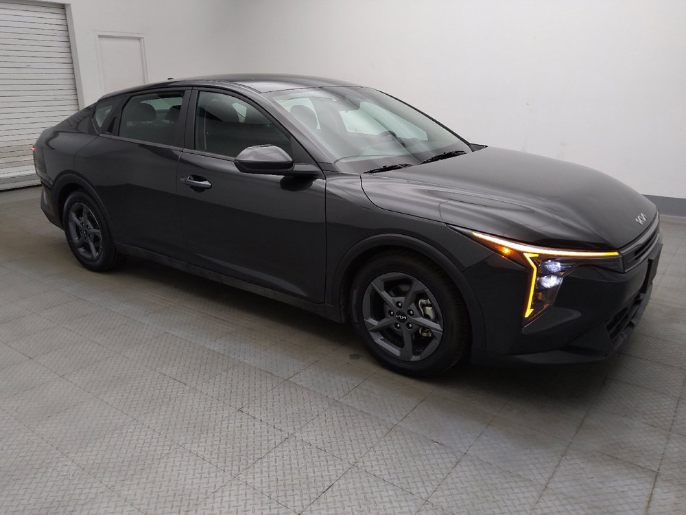 Used 2025 Kia K4 FWD image 11