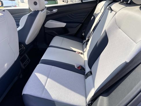 Used 2023 Volkswagen ID.4 Pro S image 11