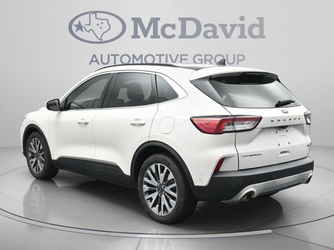 Used 2020 Ford Escape Titanium w/ Titanium Premium Package 2.0 FWD image 6