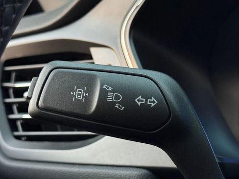 Used 2022 Ford Escape Titanium w/ Class II Trailer Tow Package image 9