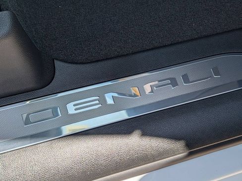 New 2026 GMC Sierra 3500 Denali w/ Denali Reserve Package AWD/4WD image 33