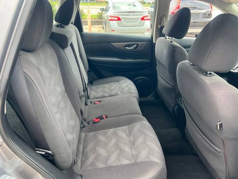 Used 2016 Nissan Rogue S FWD image 13