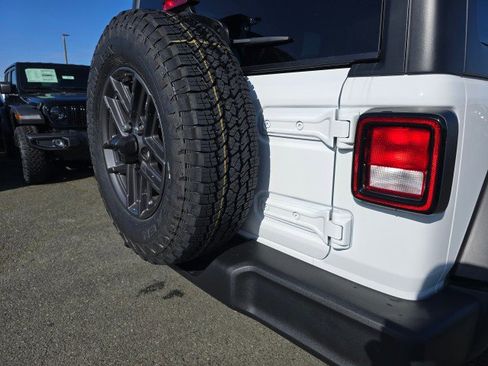 New 2026 Jeep Wrangler Unlimited Sport AWD/4WD image 17