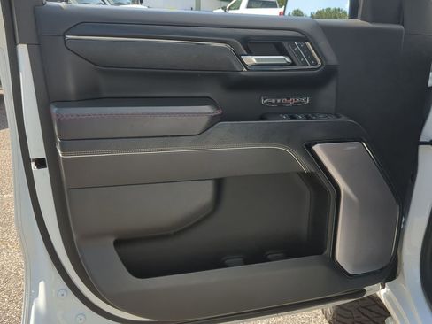 Used 2023 GMC Sierra 1500 AT4X AWD/4WD image 23