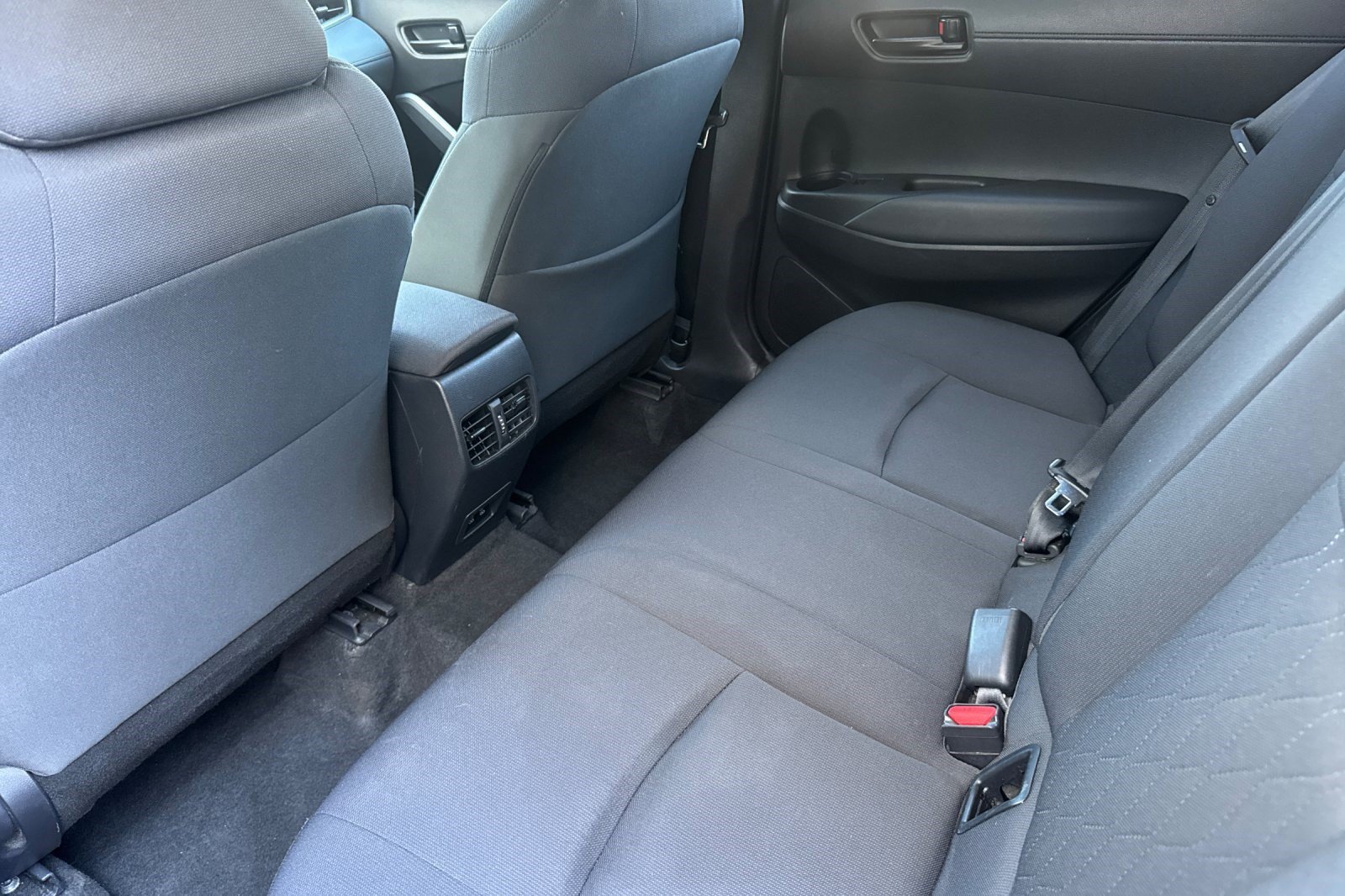 Used 2022 Toyota Corolla Cross LE FWD image 26