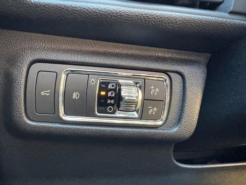 Certified 2022 Lincoln Corsair Reserve w/ Equipment Group 201A image 22