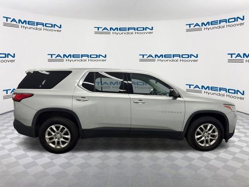 Used 2019 Chevrolet Traverse LS FWD image 6