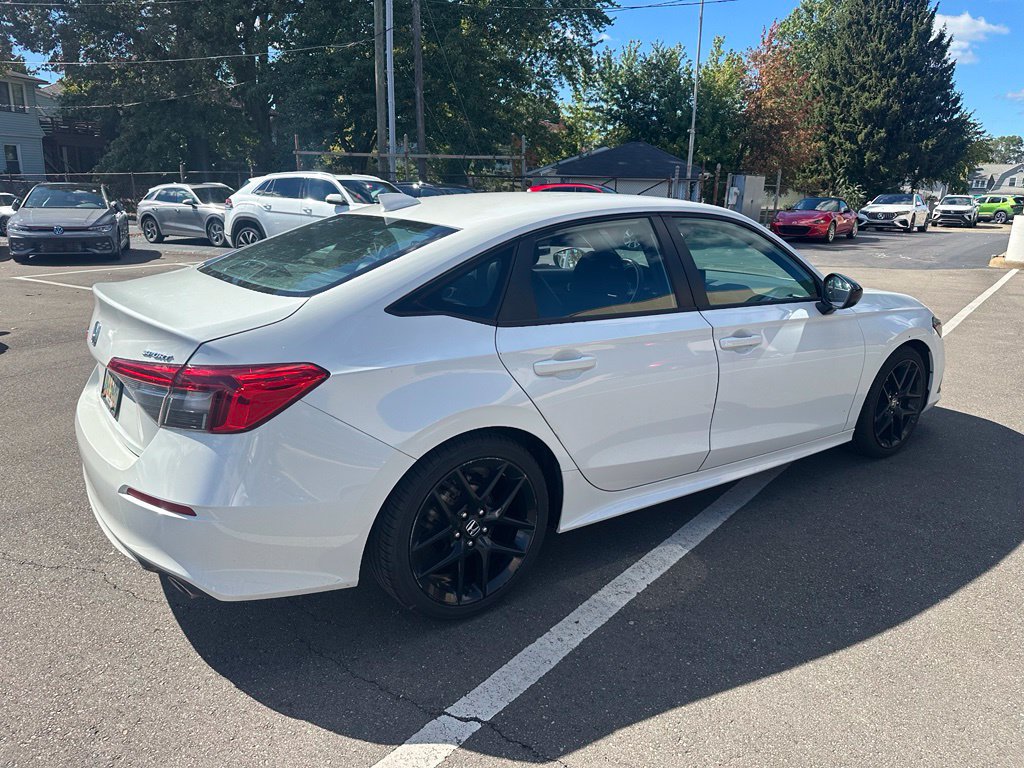 Used 2022 Honda Civic Sport image 4